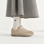 New Balance 204L Brown